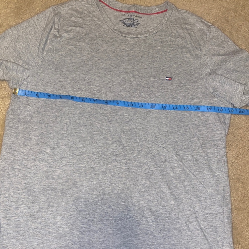 Tommy Hilfiger Tee - Picture 5 of 6